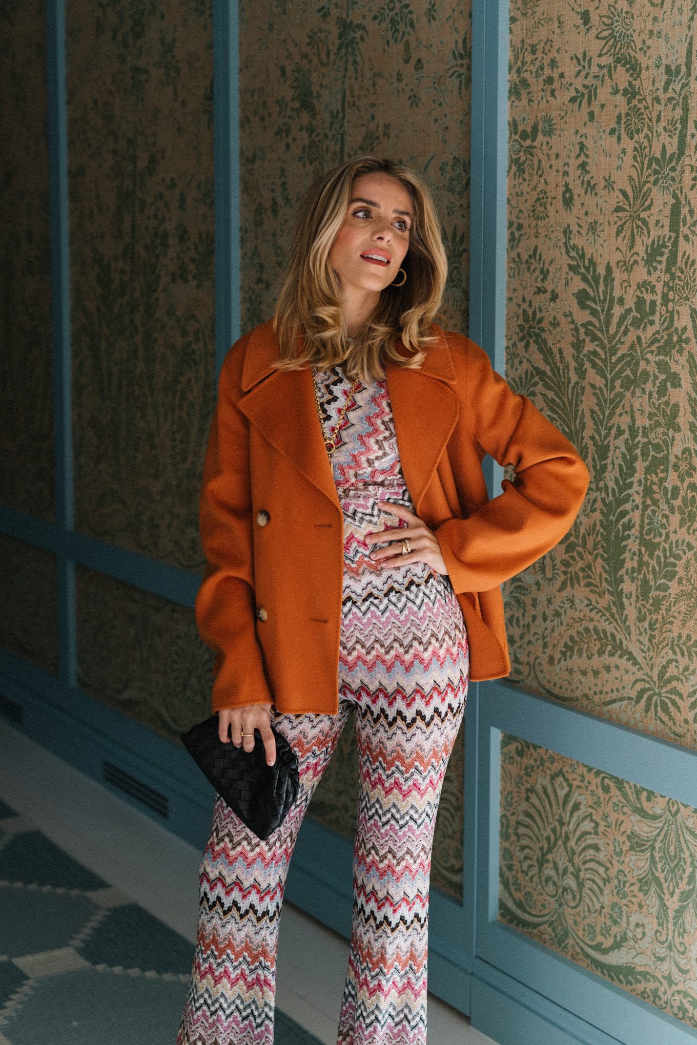 woven pants set orange coat