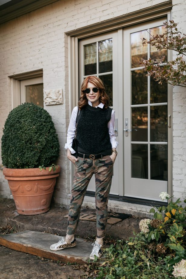 BLACK SWEATER VEST MIXED WITH A LITTLE CAMO