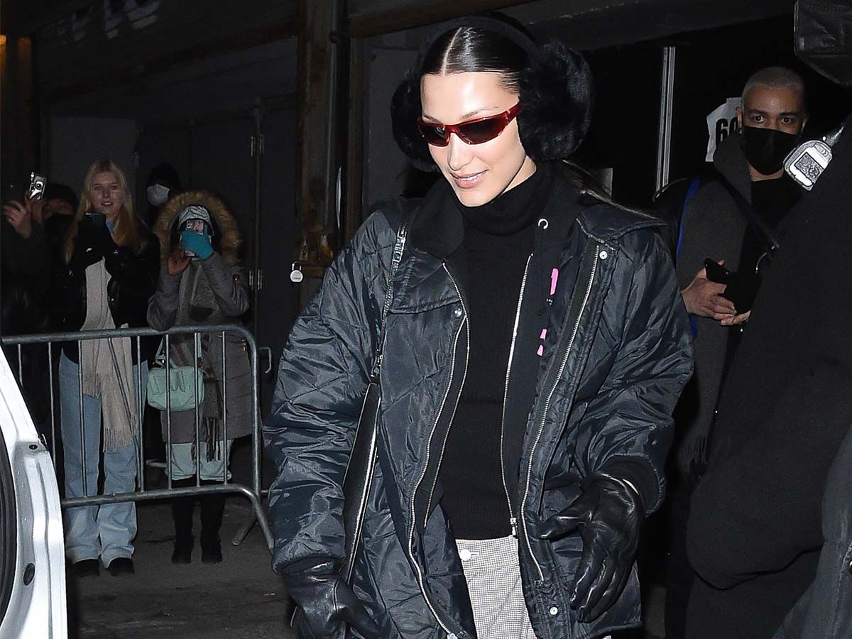 We Found the Perfect Amazon Dupe of Bella Hadid’s New Favorite Winter Accessory