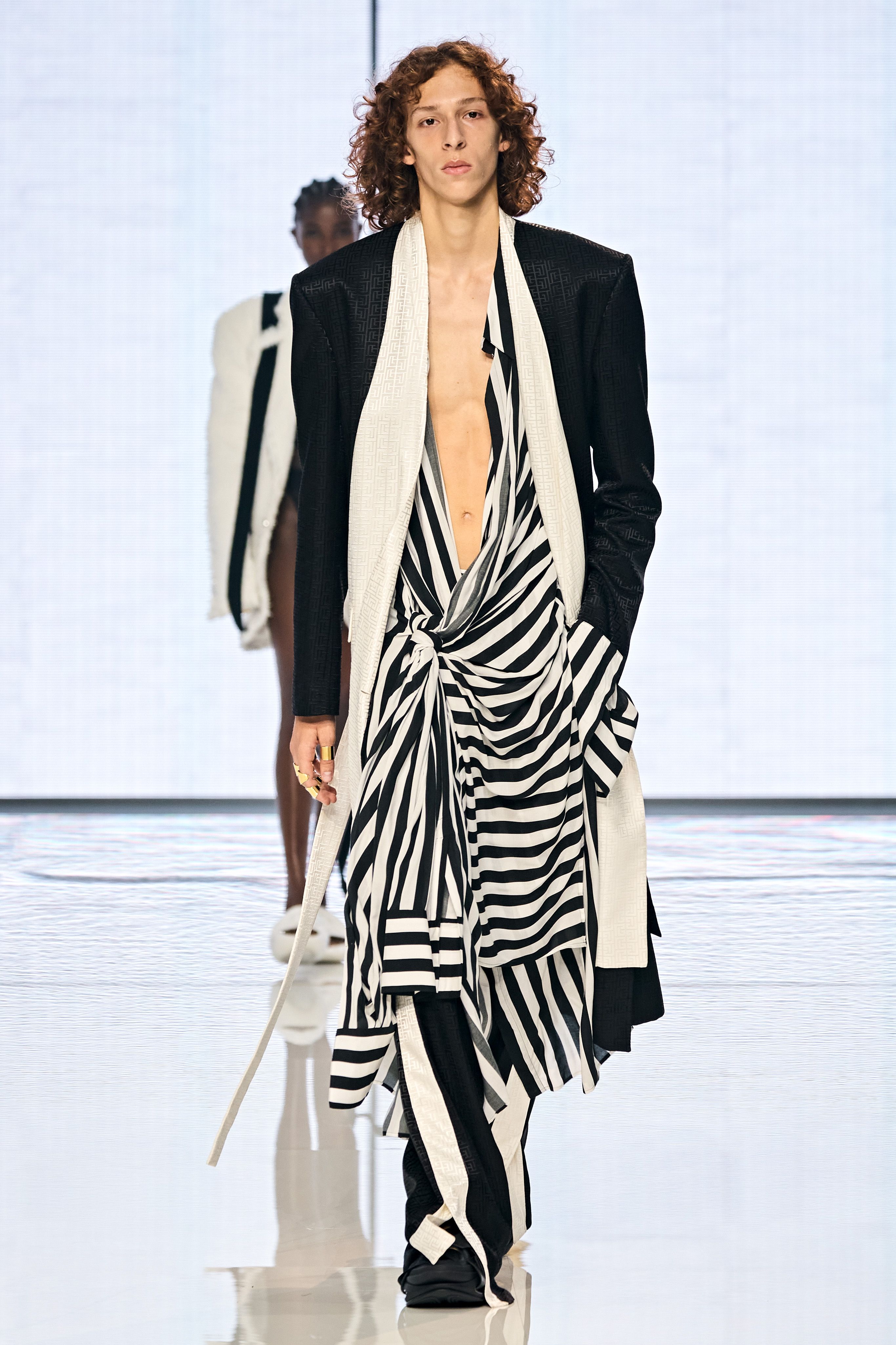 From Bold Stripes to Vacation Florals,  These Are the Only Prints That Matter