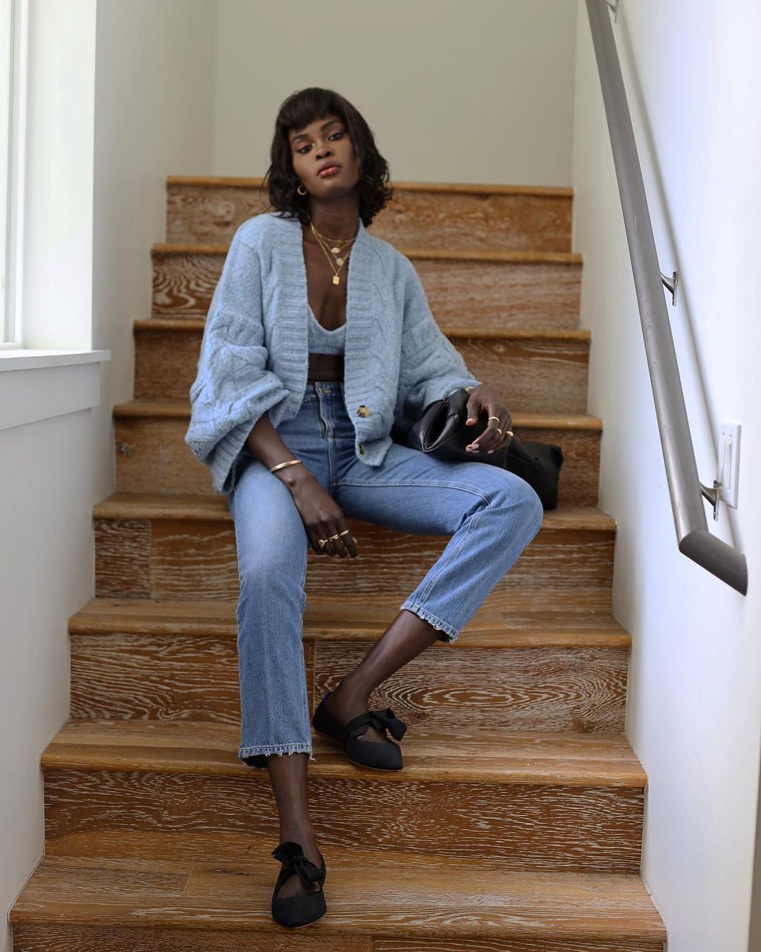 12 Pretty Tops Fashion Girls Are Wearing With Their Jeans This Spring
