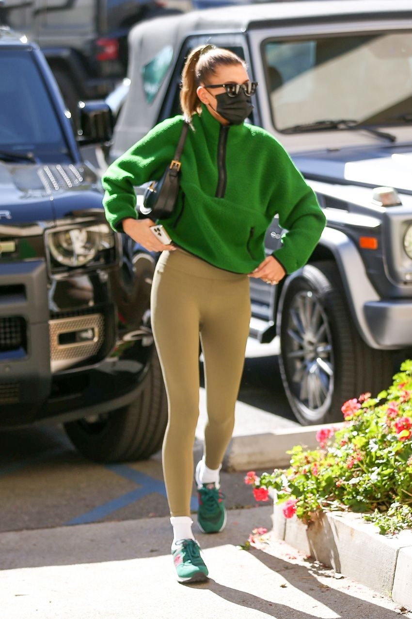 8 Trends All the Pilates-Going Celebs Are Wearing With Leggings Right Now