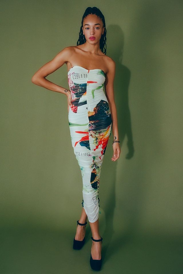 Hailey Bieber and EmRata’s Cult-Favorite Brand Launched an Under-$120 Collab