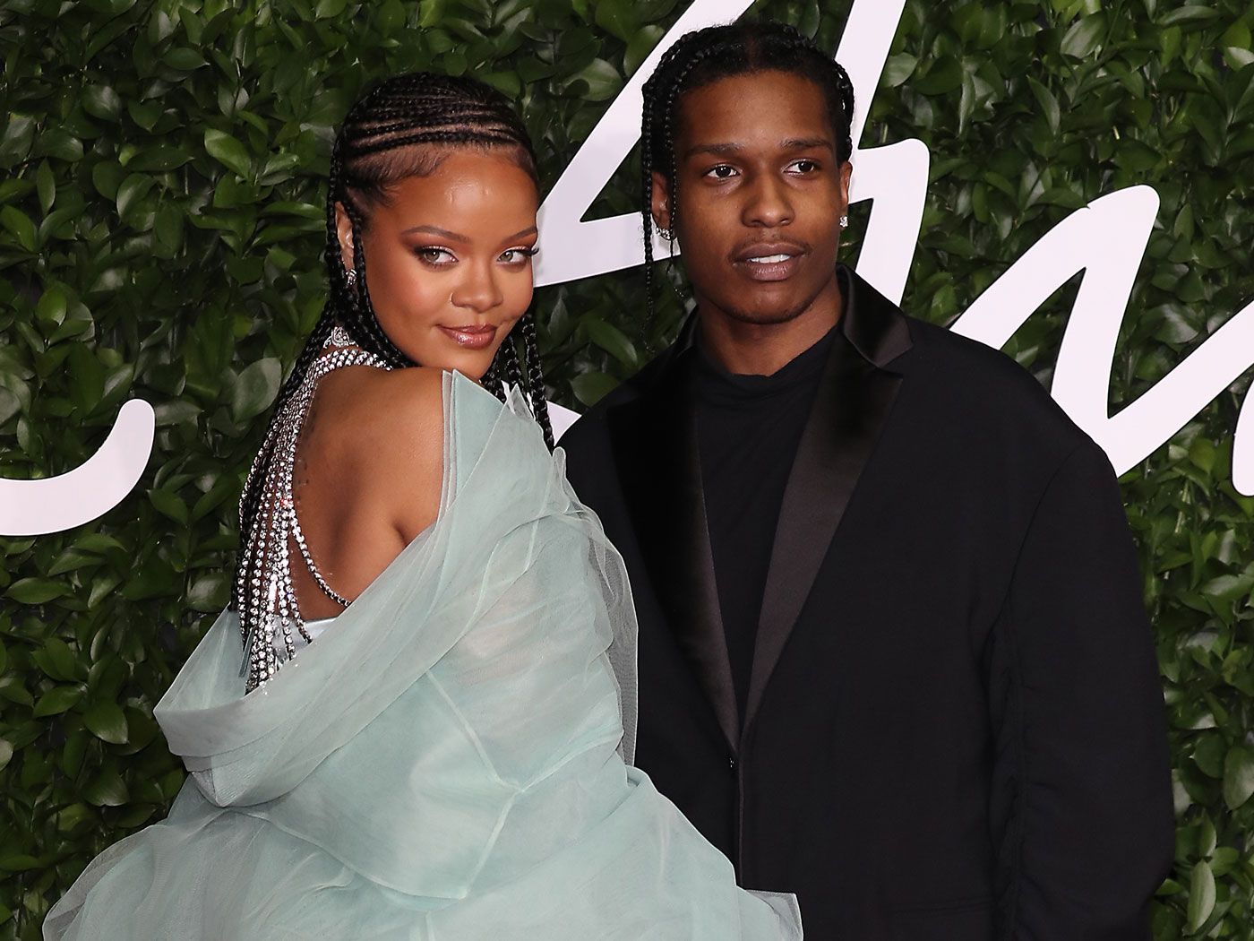 Congrats! Rihanna Just Gave Birth to Her First Child—Here’s What We Know
