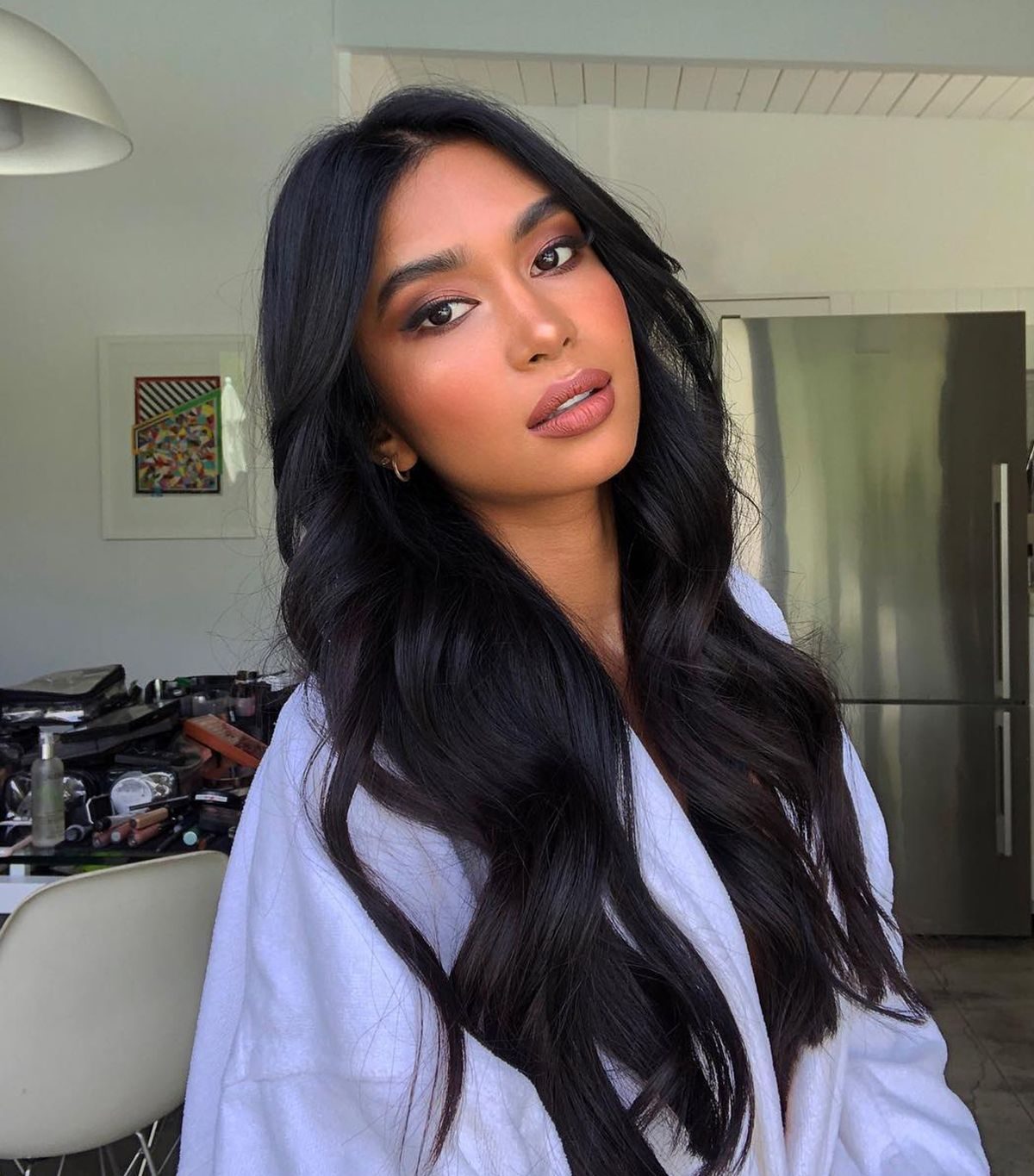 For Longer, Thicker Hair, Try This Ancient (and Easy) At-Home Practice