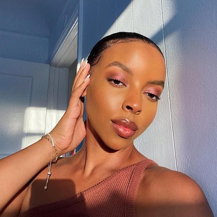 Derms Explain How to Keep Pores Clear in the Summer Despite Sweat and Sunscreen