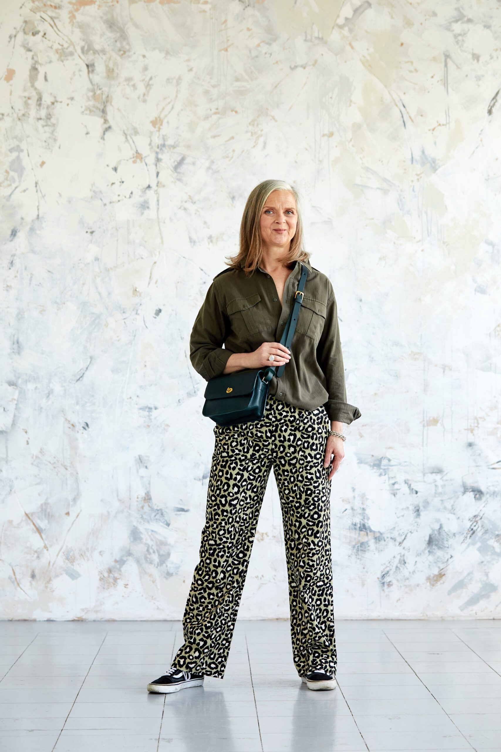 Leopard print and khaki green – the perfect combination for cool summer days
