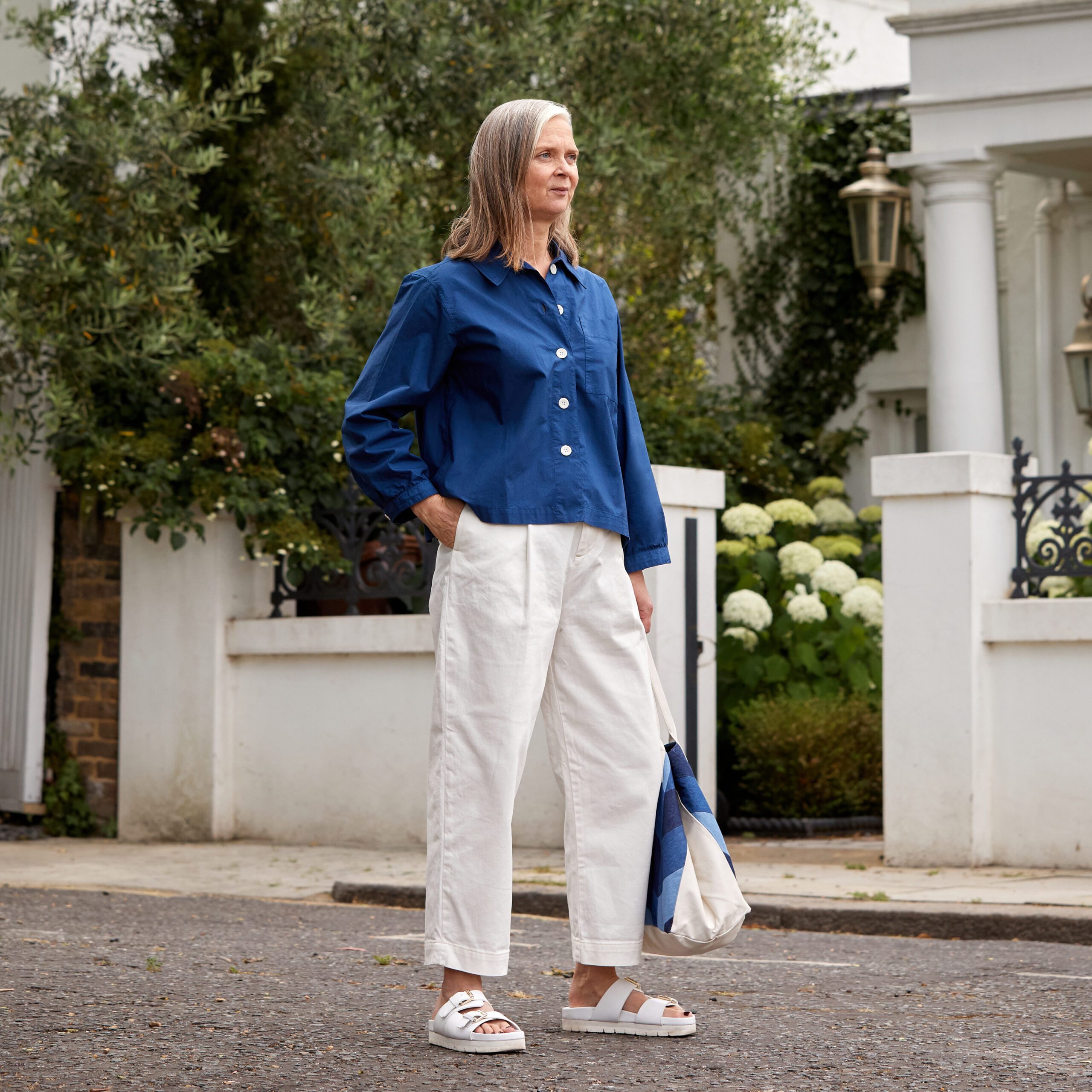 Summer style: blue and white always looks right