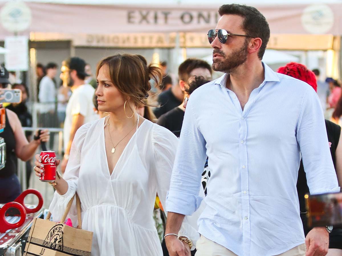 J.Lo and Anne Hathaway Wore the Same Comfy-Cool Dress Trend This Weekend