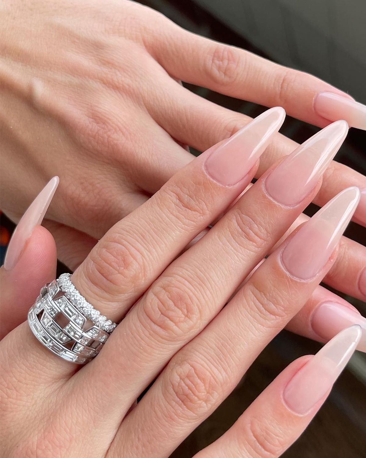 According to a Derm, TikTok’s Nail Slugging Trend Is Actually Worth Trying