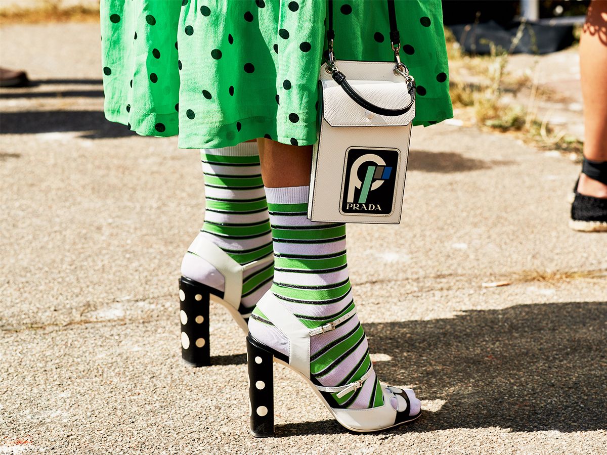 A Podiatrist Laughs Every Time You Wear These 6 Shoe Trends