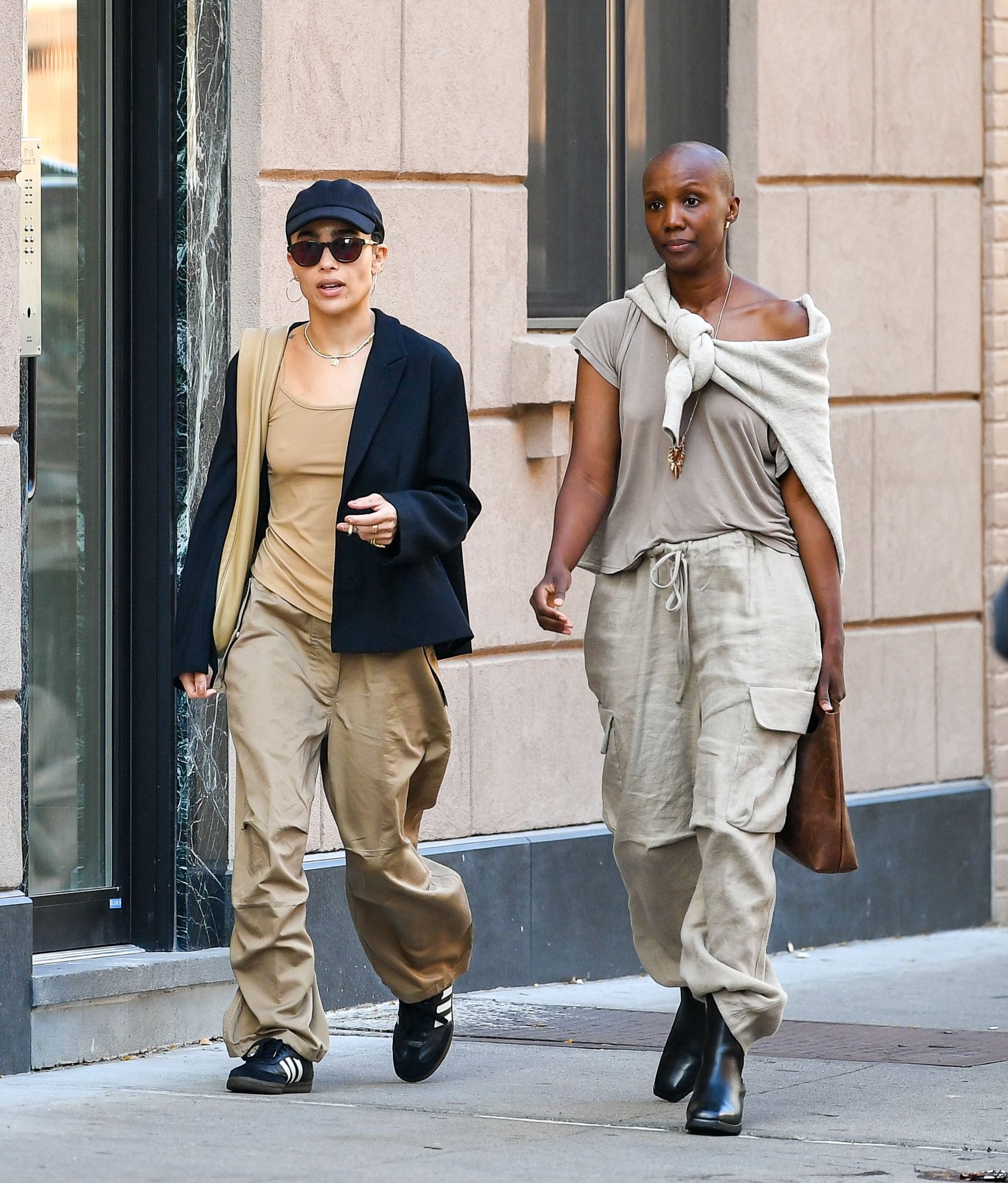 Zoë Kravitz’s Controversial Pant Trend Is the Antithesis of Skinny Jeans