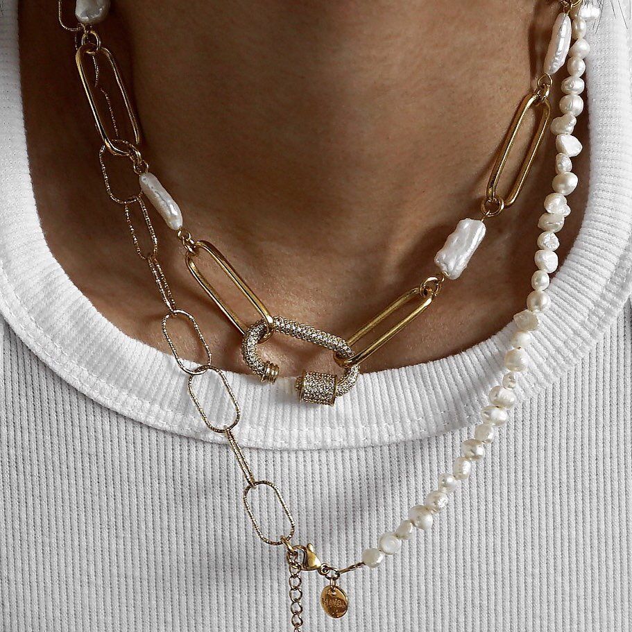 5 Affordable Accessories That Make My Basic Tops Look Expensive