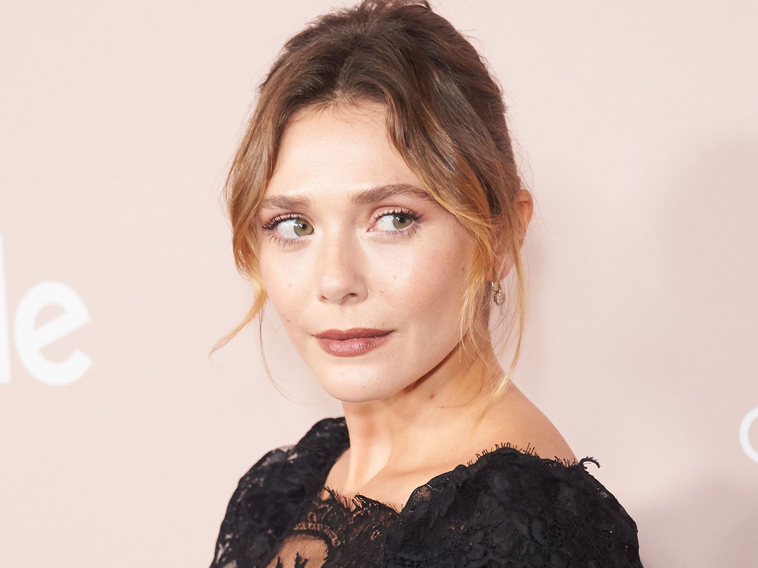 Elizabeth Olsen Styled Leggings and $135 Boots in the Most Olsen Way Possible