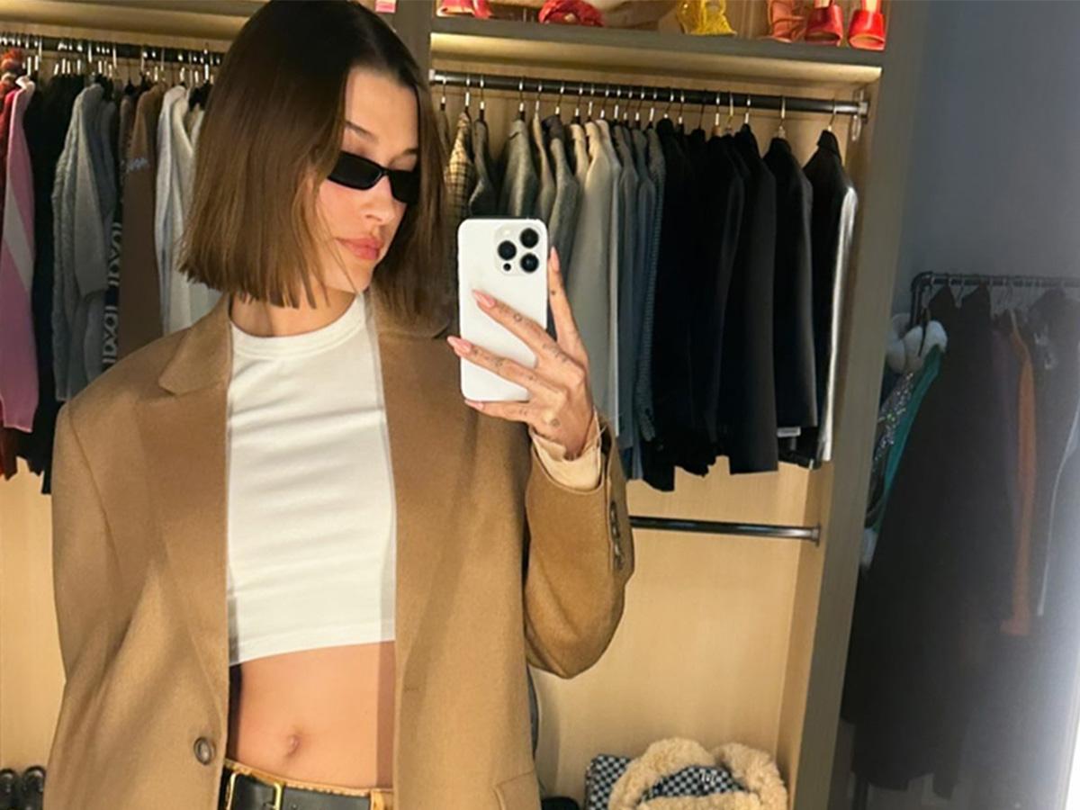 7 Non-Casual Outfits Celebs Always Wear With Flats and Sneakers