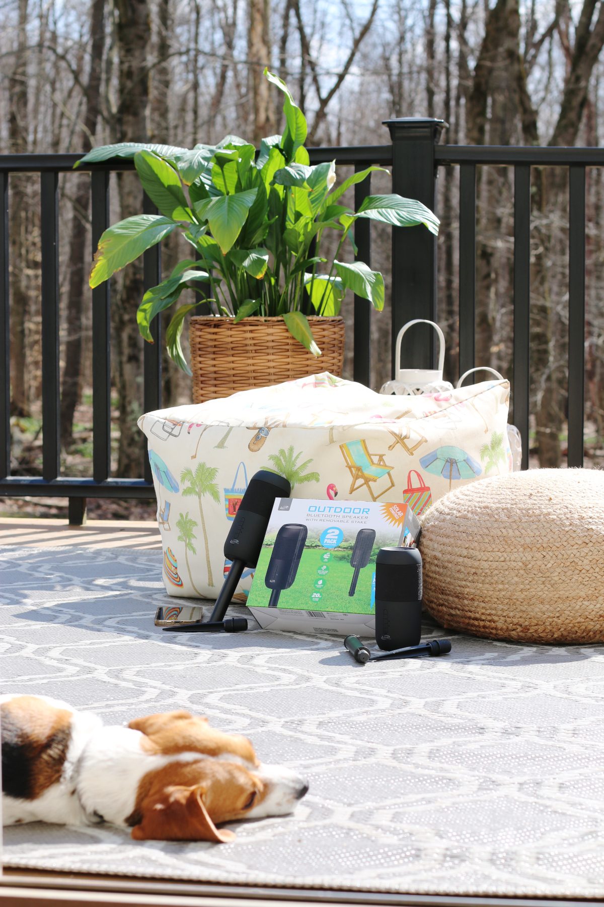 iLive outdoor bluetooth speaker, solar powered speakers