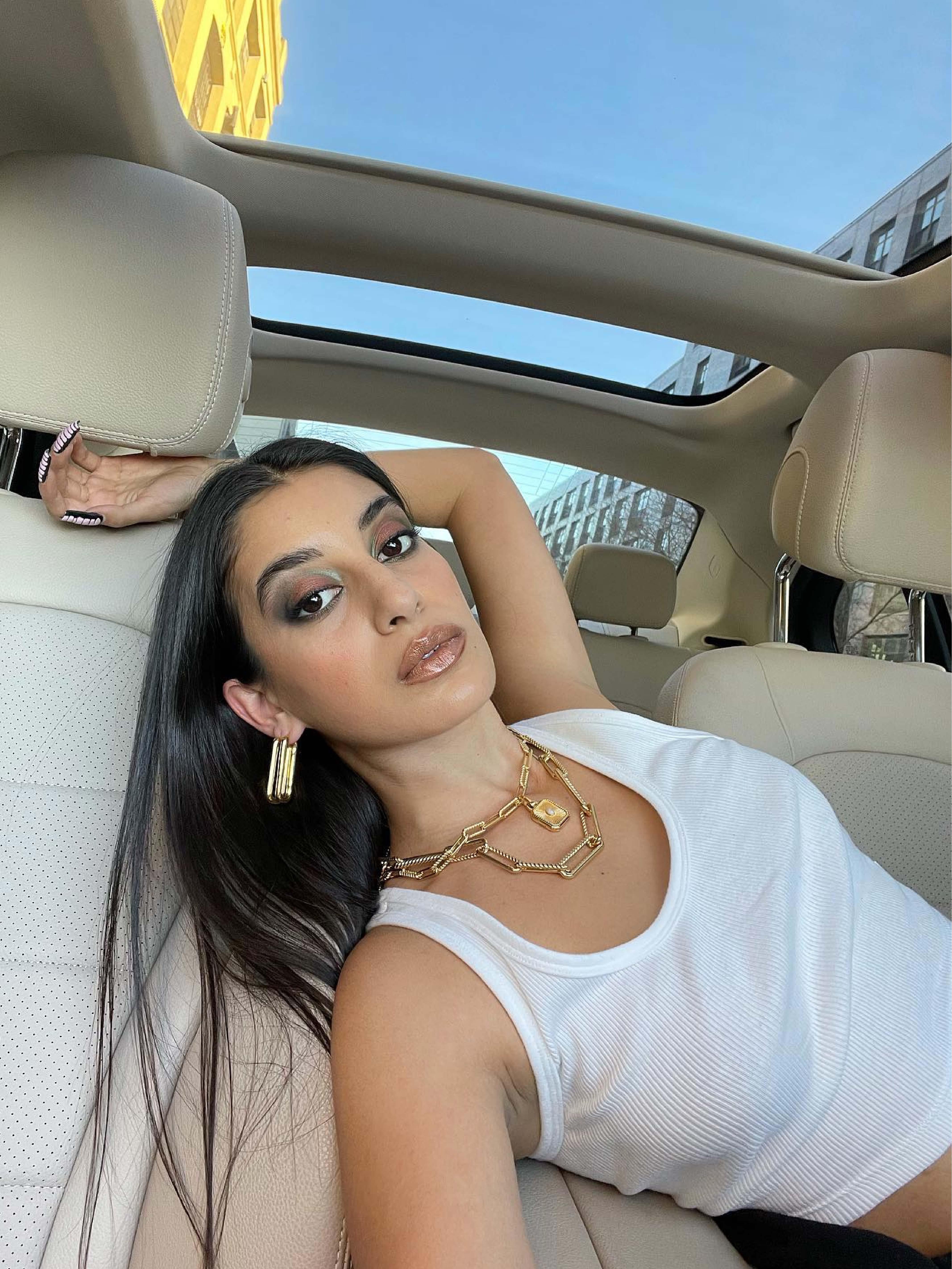 Makeup Artists Use These 18 Foundations to Make Dark Spots Vanish