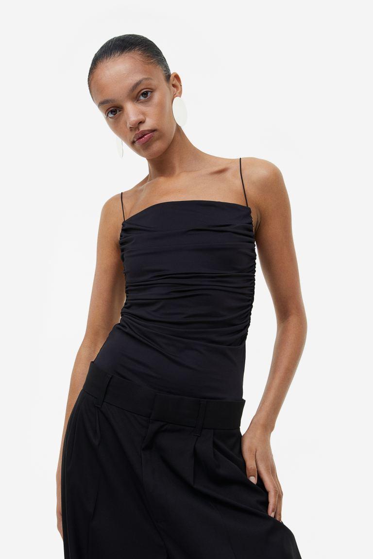 I’ve Spotted Every 2023 It Trend at J.Crew and H&M—Get Them While They’re Hot