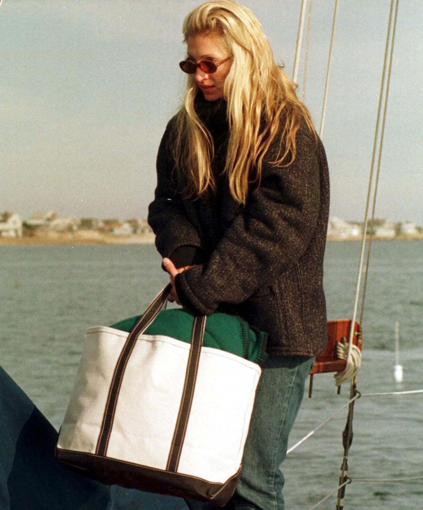 This TikTok-Viral $30 Tote Bag Has Never Gone Out of Style in 78 Years