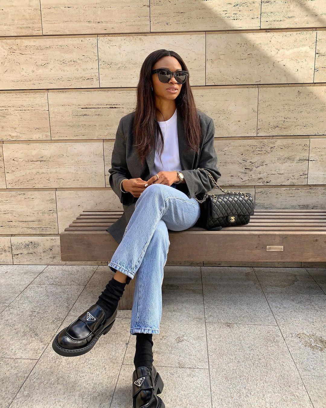 This Trendless Jean Style is A Must: 23 Pairs You’ll Wear Year After Year