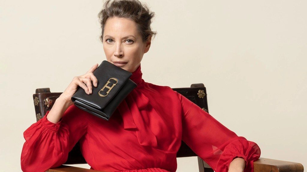 Christy Turlington Brings Elegance, Grace and Sophistication as the Face of CH Carolina Herrera Handbags