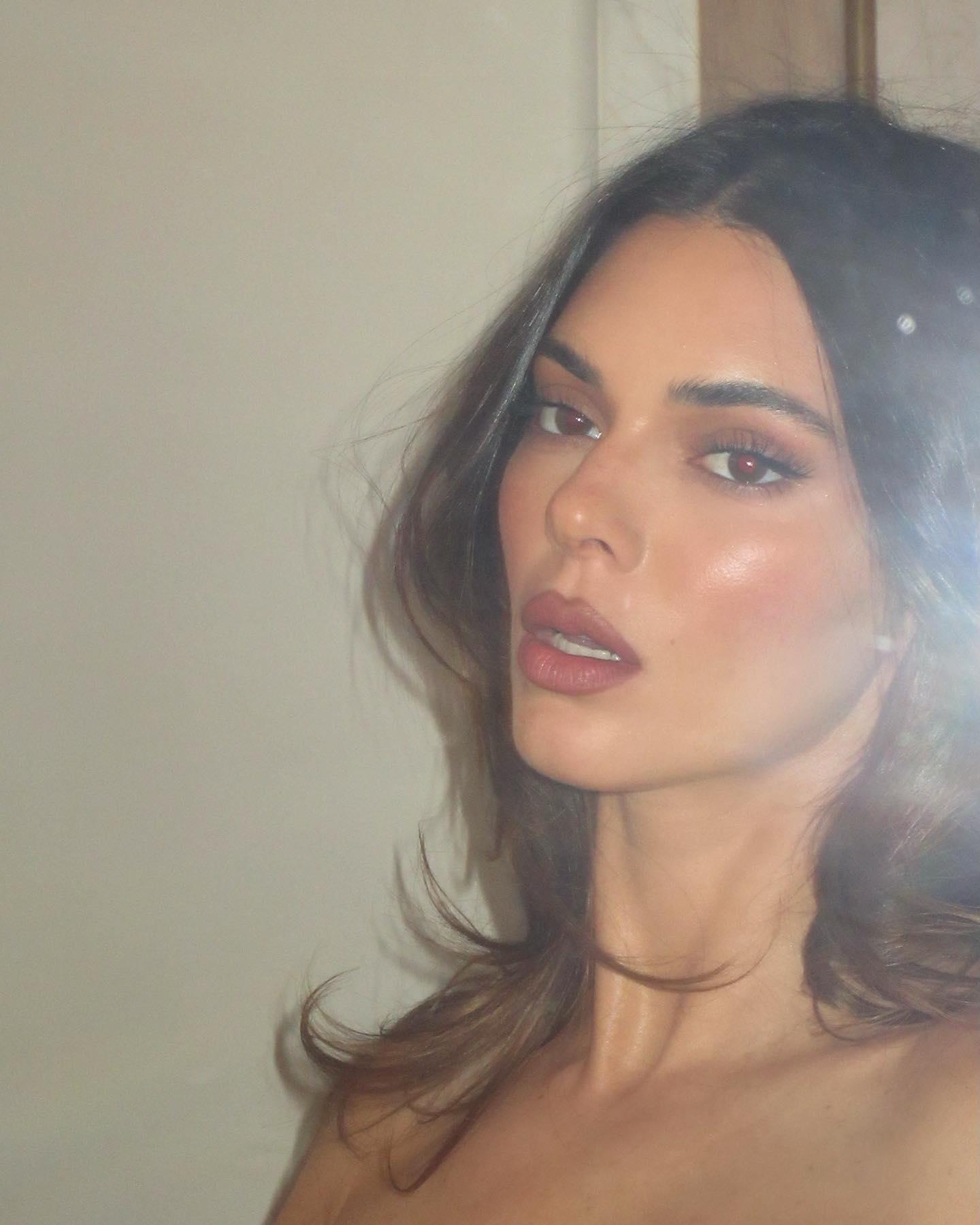 Kendall Jenner’s Makeup Artist Shared Her Take on TikTok-Viral Cherry Cola Lips