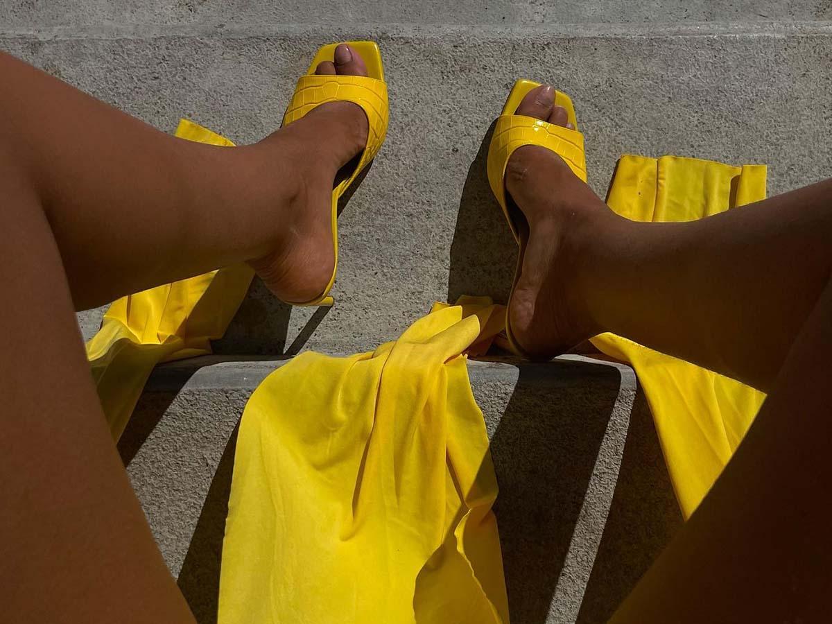 7 Colors to Buy If You’re Over Quiet Luxury But Still Want to Look Rich