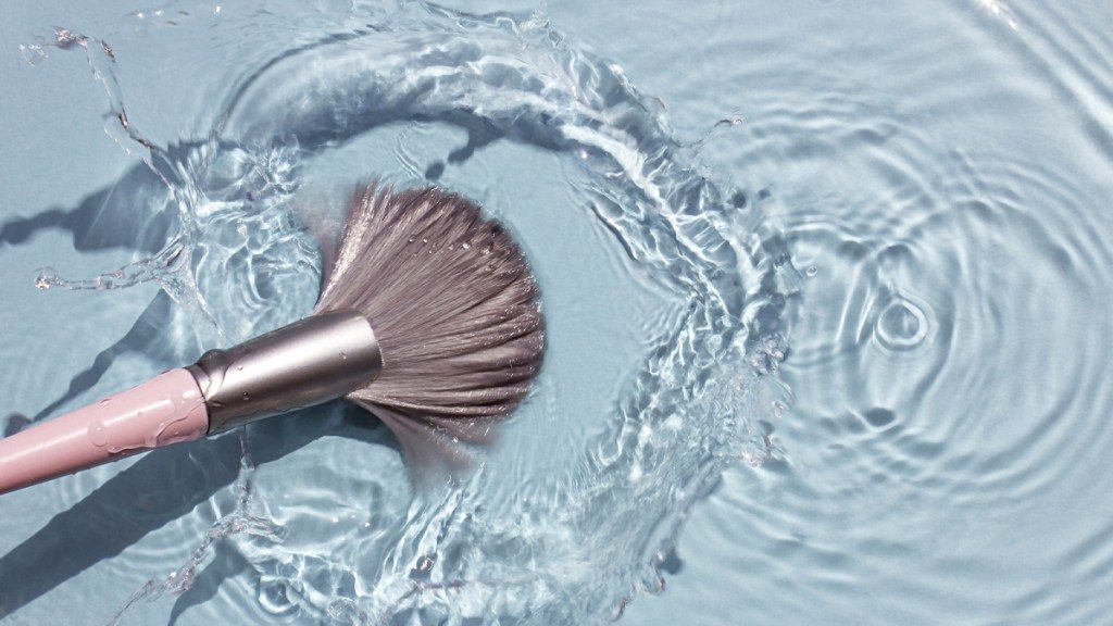 How to Clean Makeup Brushes & Wash at Home