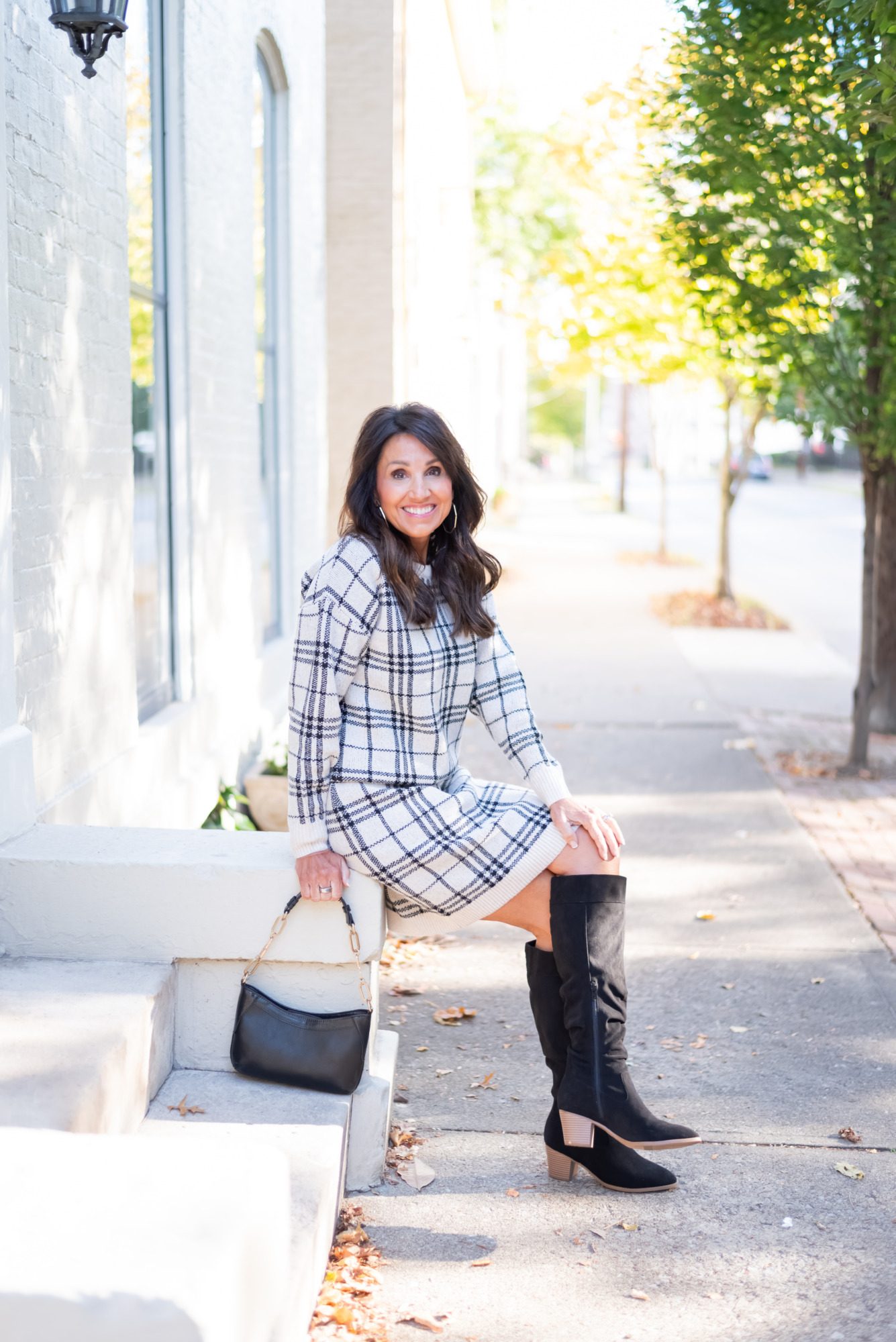 style ideas, how to establish your personal style, preppy style, casual style, classic style, chic style, fashion tips, fashion over 40, fashion blog, fashion blogger, style guide, style tips, understanding your style, create your personal style. fashion mood board, fashion, mood board