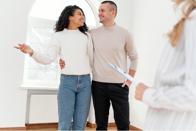 Prospective Tenants Looking for an Apartment