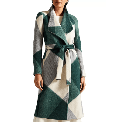 Coffee Break: Rosetei Wrap Coat