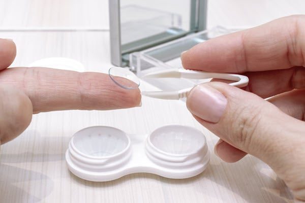 UV Protection in Contact Lenses