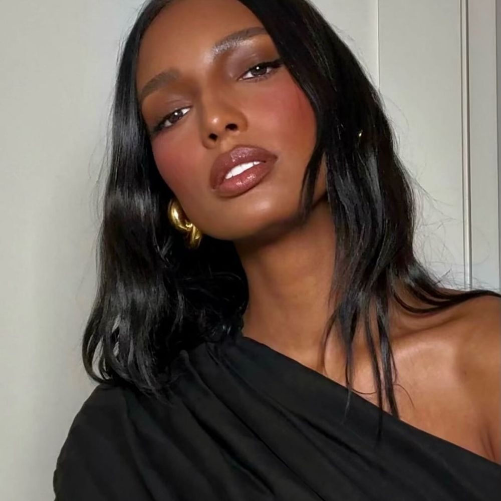 How to Get Liquid Hair, According to an Expert