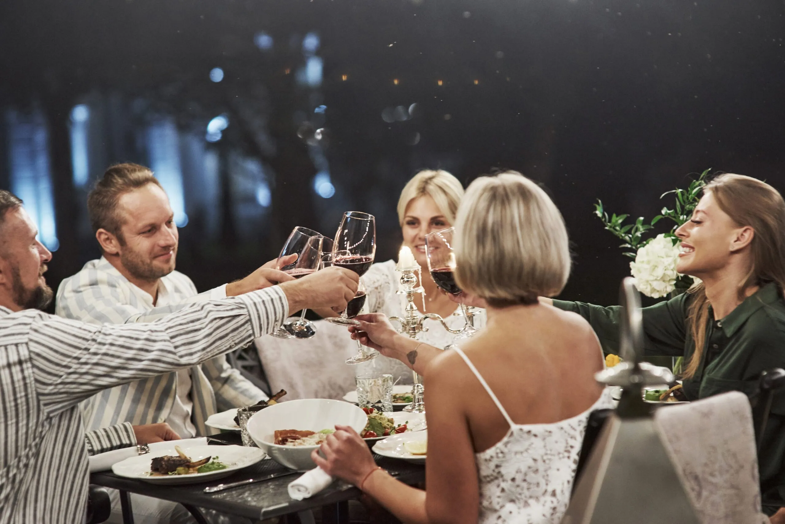 A No-Fuss Guide to Hosting Dinner Parties When You’re Worn Out